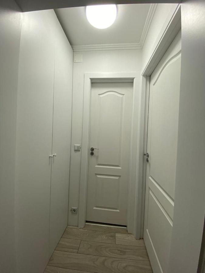 루고지 Apartament 아파트 외부 사진