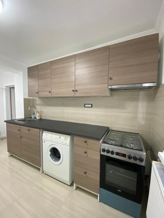 루고지 Apartament 아파트 외부 사진